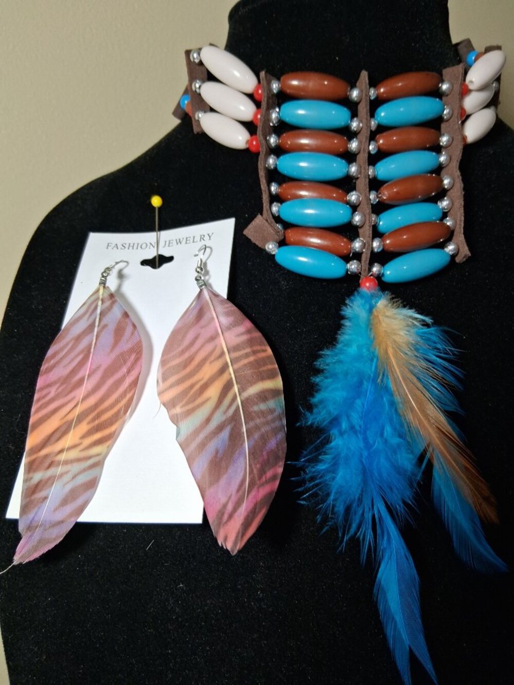3 items= BOHO Turquoise Brown Feather Choker Necklace - Earrings - Hair Clip - Picture 3 of 5